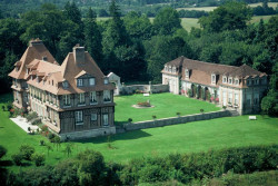 LA SPIRITERIE FRANÇAISE, CHATEAU DU BREUIL, NORMANDIE